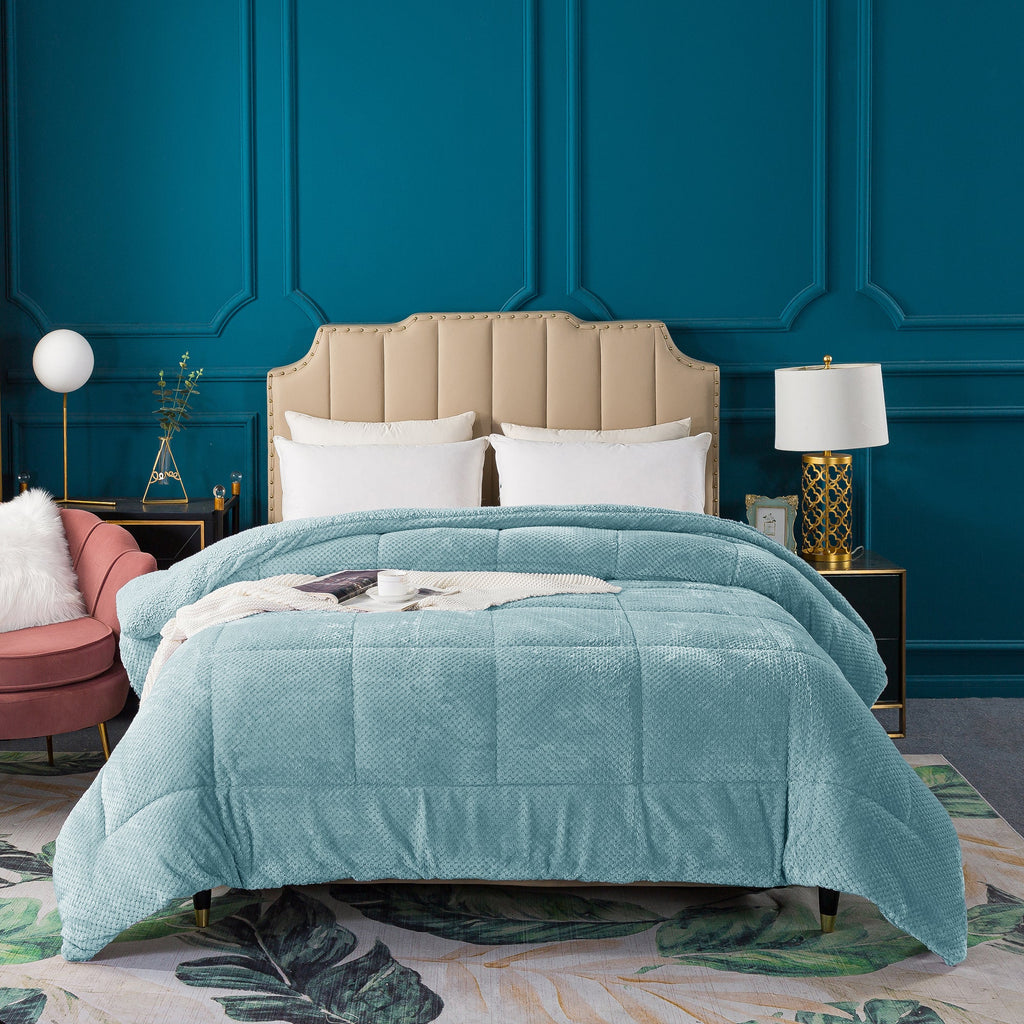 Kasen Reversible Plush Sherpa Comforter