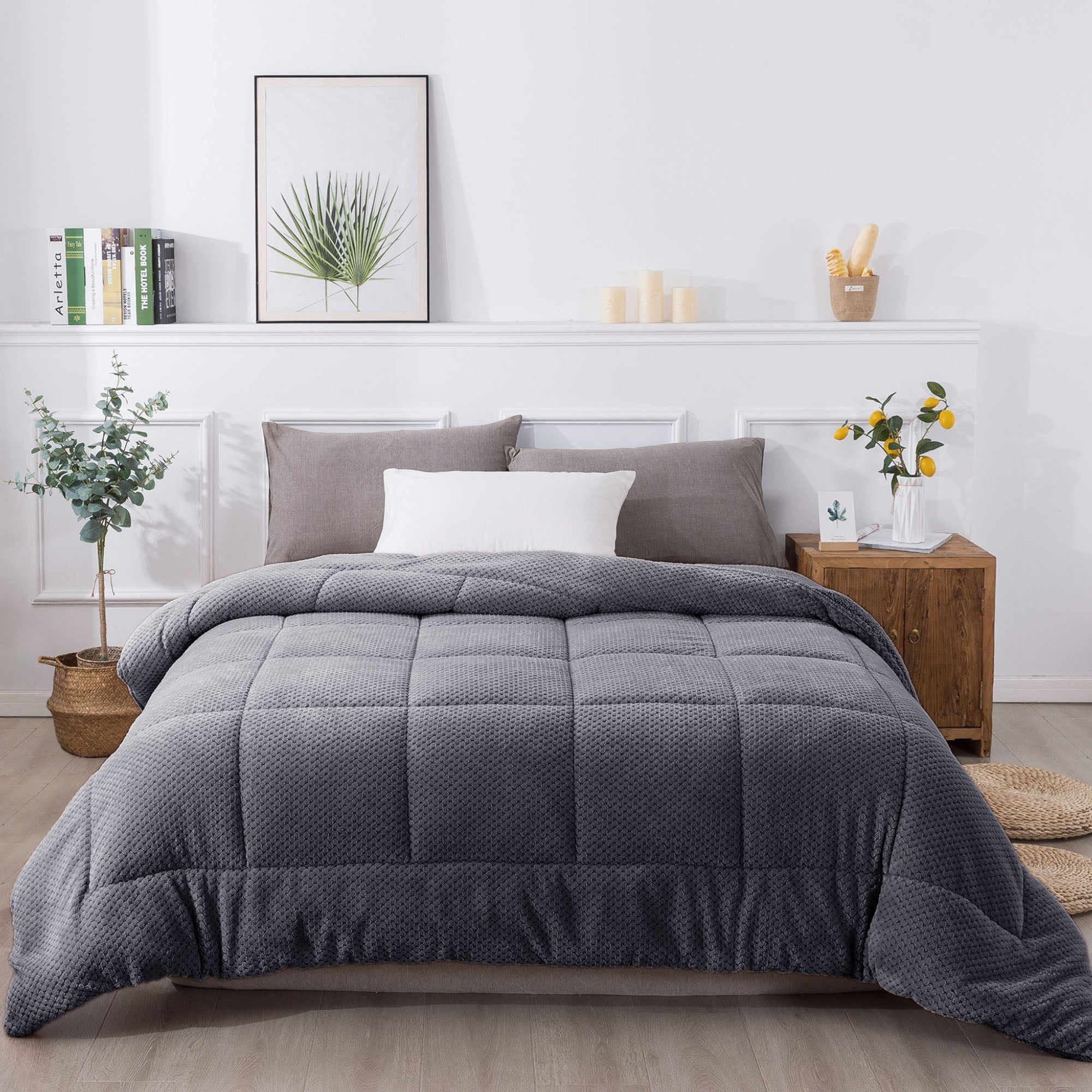 Kasen Reversible Plush Sherpa Comforter