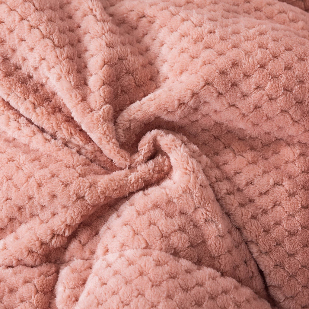 Kasen Reversible Plush Sherpa Comforter