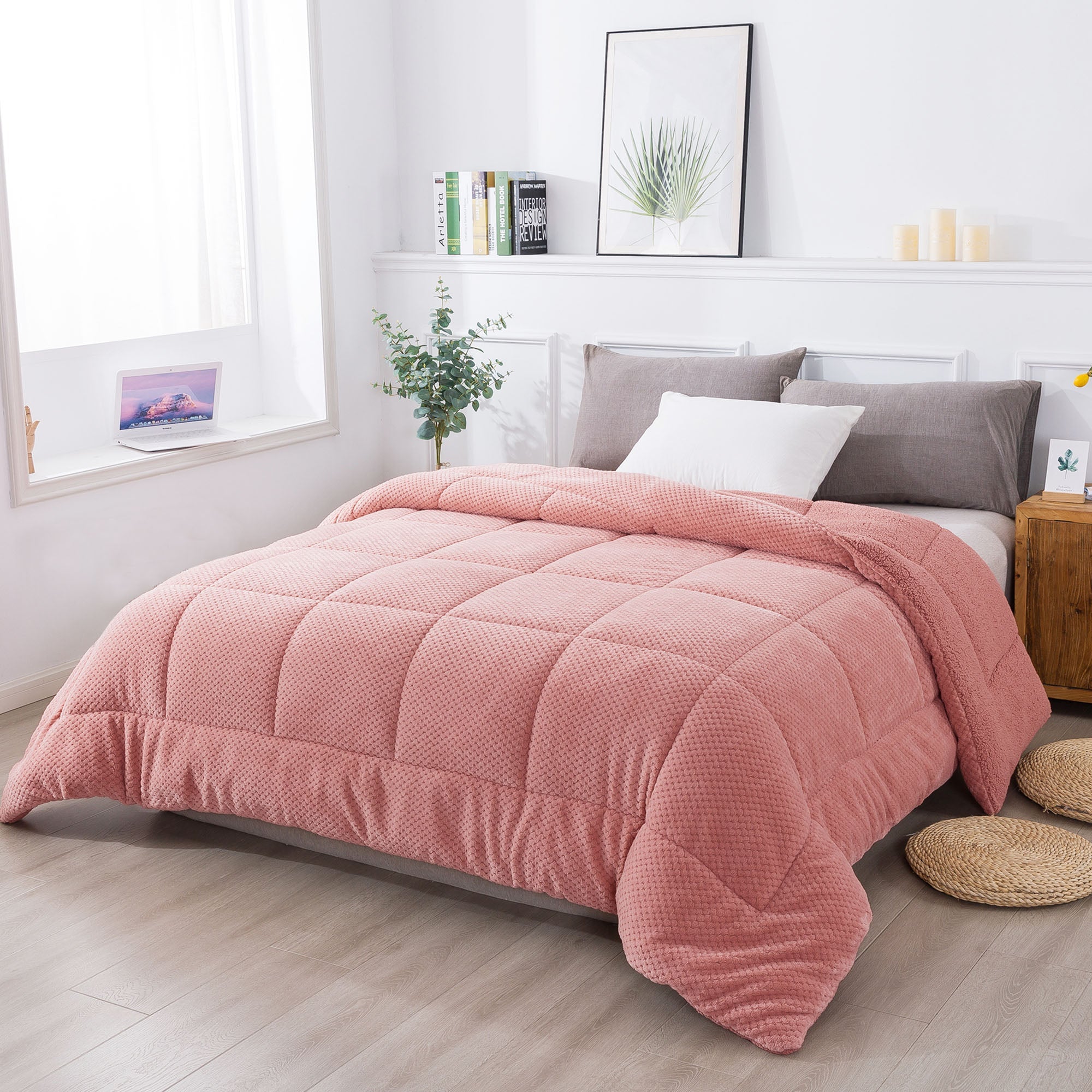 Kasen Reversible Plush Sherpa Comforter