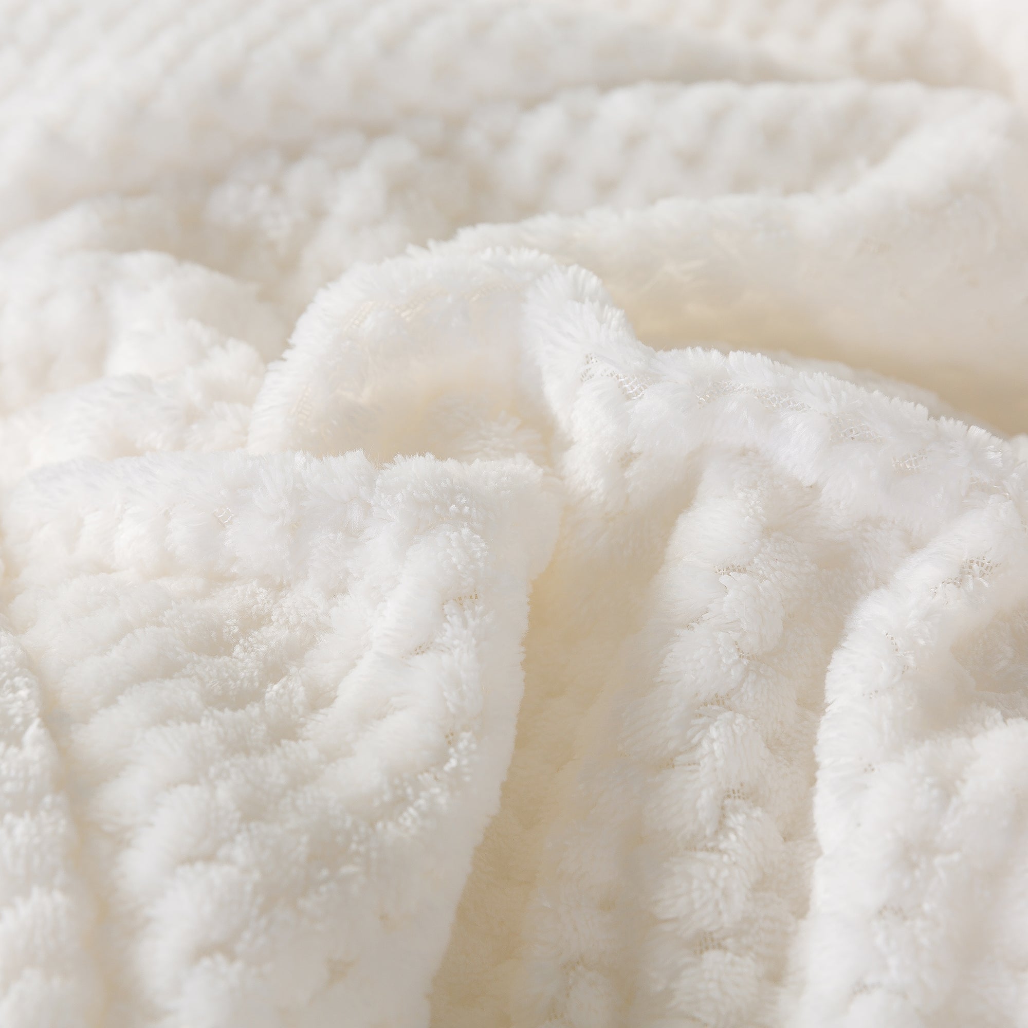 Kasen Reversible Plush Sherpa Comforter
